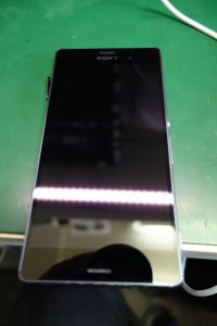 Xperia3 画面が真っ暗 の修理 Xperia Galaxy Zenfone Huawei Nexus修理のアンドロイドホスピタル