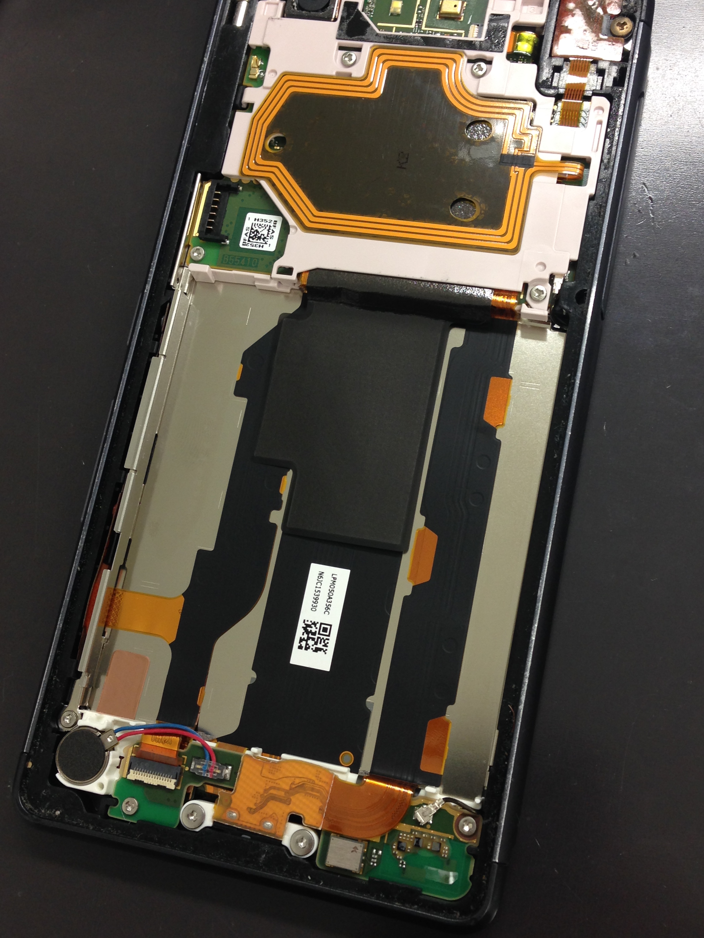 Arrows M03の充電口にケーブルを挿しても充電できたりできなかったり 交換修理でいつでもしっかり充電可能 Xperia Galaxy Zenfone Huawei Nexus修理のアンドロイドホスピタル
