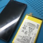 Xperia Z5 compact　バッテリー交換
