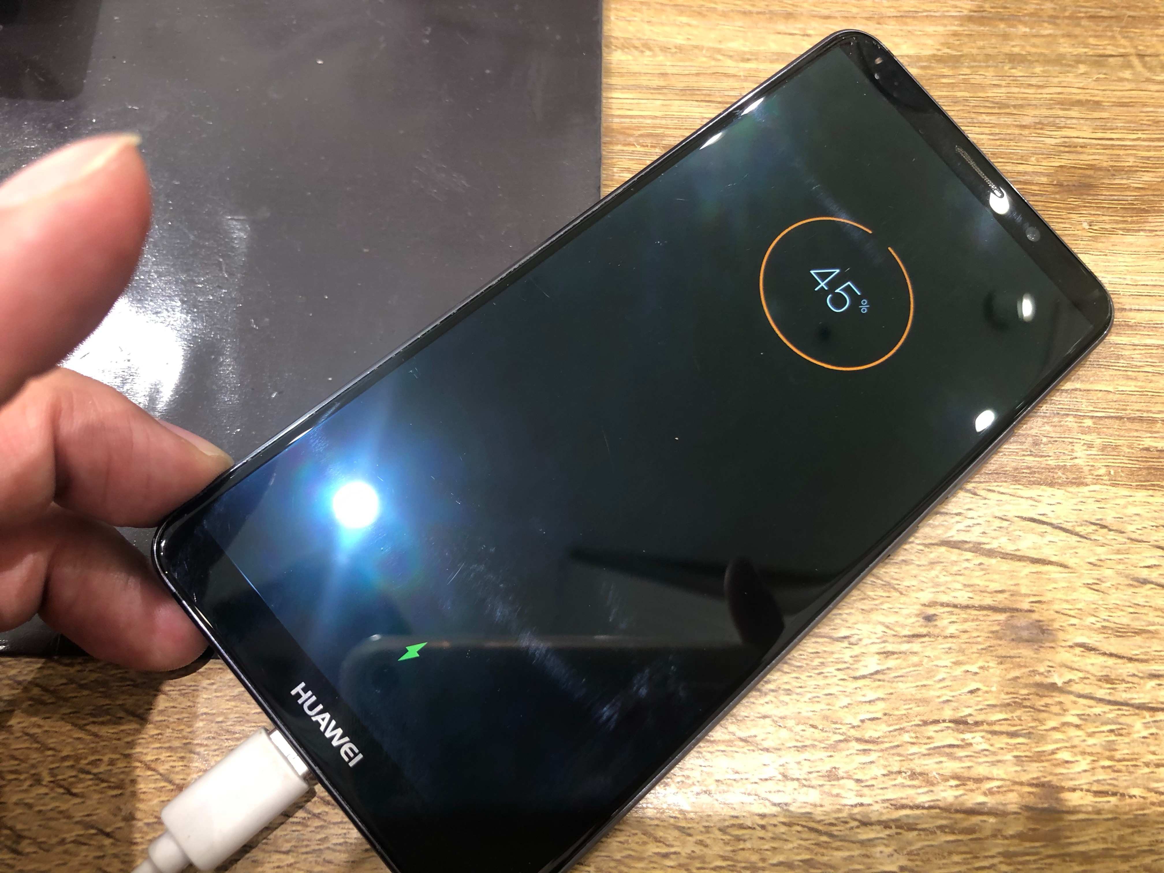 海外製のhuawei Mate10proが充電出来なくなった故障を対応致しました Xperia Galaxy Zenfone Huawei Nexus修理のアンドロイドホスピタル