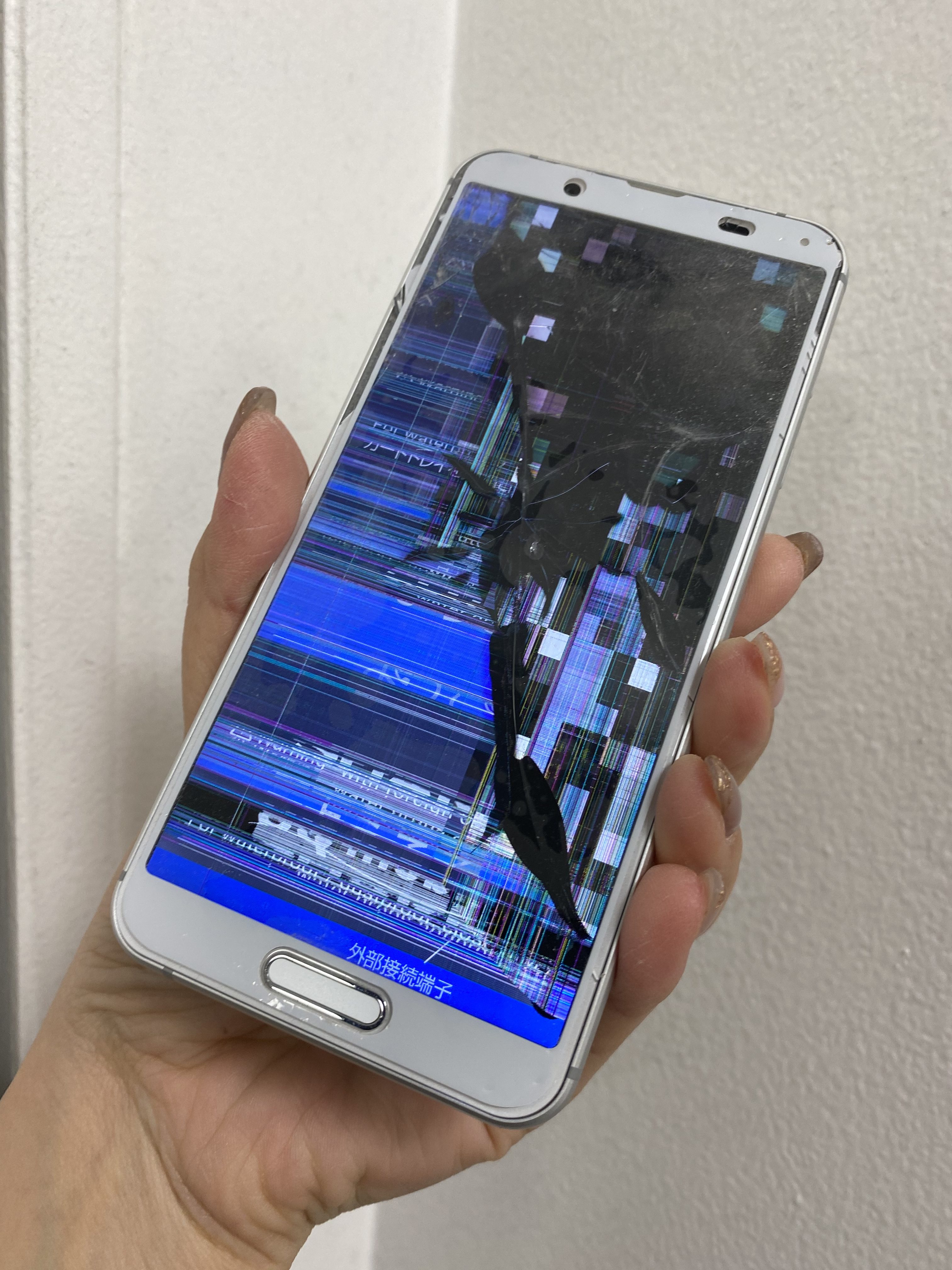 Aquos Shv45の液晶画面が映らない データは取り出せるのか Xperia Galaxy Zenfone Huawei Nexus修理のアンドロイドホスピタル