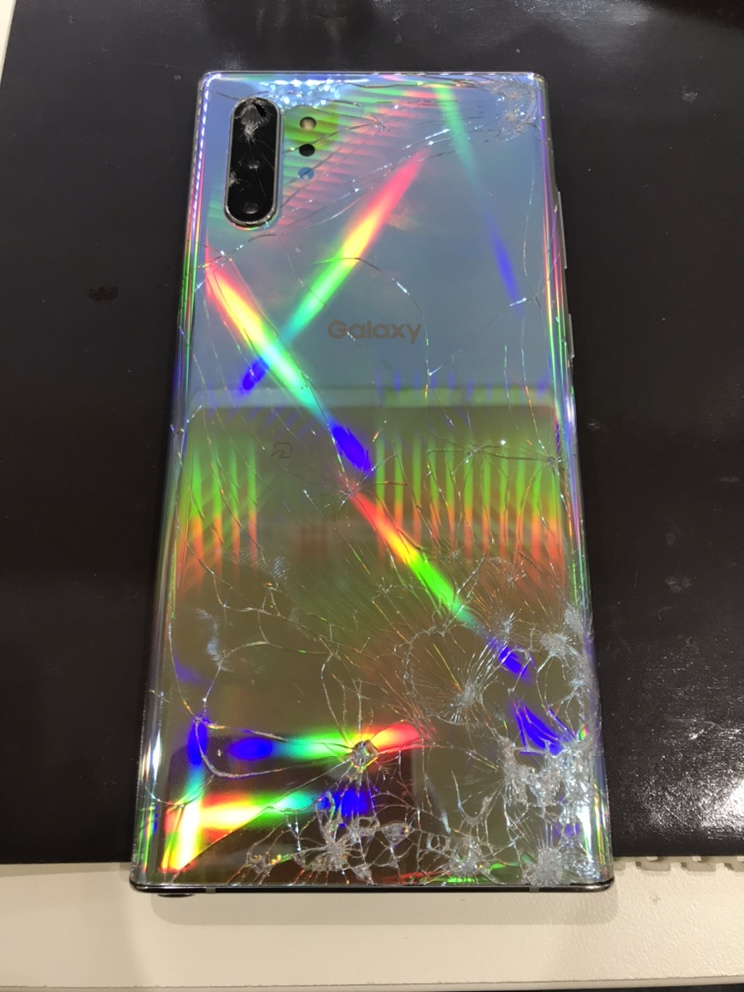 Galaxy Note 10＋の背面が割れた⁉ 修理承っております！ | Xperia 