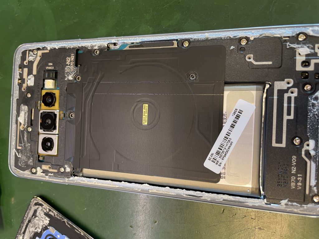 ギャラクシーS10(SCV41)のバッテリーの減りが早くなってきた症状。バッテリー交換修理 Xperia Galaxy AQUOS Google Pixel修理のアンドロイドホスピタル