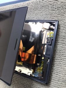Xperia XZバッテリー交換修理
