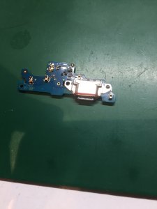 xoeria10Ⅳ 充電口　修理