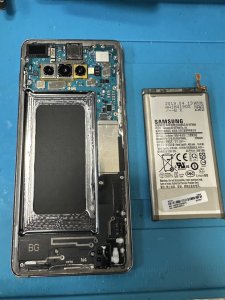 GalaxyS10₊ バッテリー交換 弘明寺