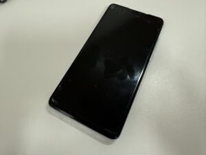 HUAWEI　Ｐ30　画面割れ　関内