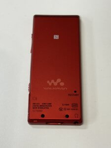 Walkman バッテリー交換①