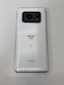 AQUOS R8 バッテリー交換①