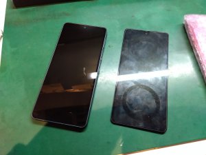 aquos-sense6-%e7%94%bb%e9%9d%a2%e4%bf%ae%e7%90%86