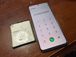 Galaxy S21 5G　電池交換　福井県鯖江市