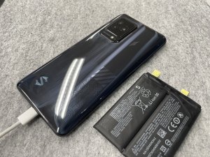 xiaomi-black-shark5-%e3%83%8f%e3%82%99%e3%83%83%e3%83%86%e3%83%aa%e3%83%bc%e4%ba%a4%e6%8f%9b