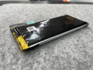 pixel5-%e3%83%8f%e3%82%99%e3%83%83%e3%83%86%e3%83%aa%e3%83%bc%e8%86%a8%e8%84%b9