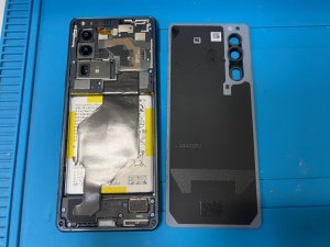 Xperia 5 III　バッテリー交換