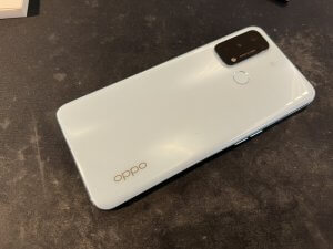 電池の減りが早いOPPO Reno5Aをスマホスピタル横浜関内店で受付