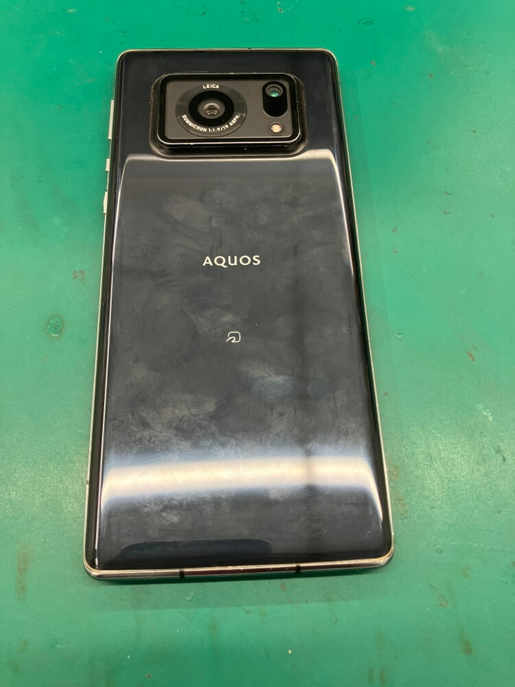 AQUOS R6