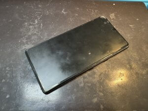 水没で画面が映らなくなったPixel 6をスマホスピタル横浜関内店で受付