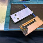 AQUOS sense6の画面交換修理が完了した状態