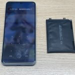 新しいバッテリーへ交換が完了し背面パネルの浮きも綺麗に収まったXiaomi 13T