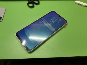 Galaxy A25バッテリー交換完了後の充電確認(自由が丘対応)